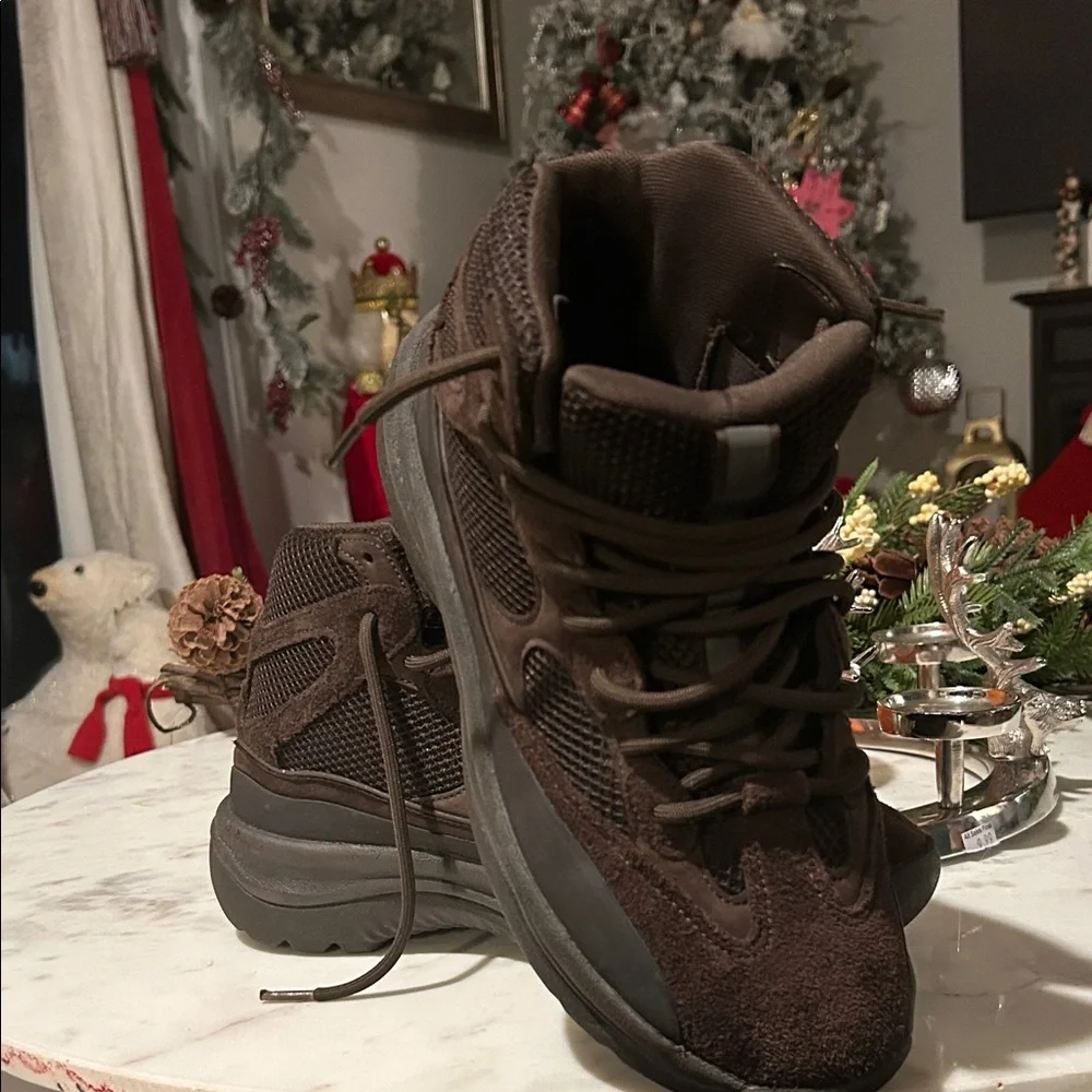 100% AUTHENTIC ADIDAS YEEZY DESERT BOOT OIL BOOTS SIZE US 9.5 - Picture 6 of 10